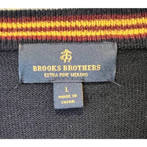 Brooks Brothers Fine Merino Wool V-Neck Washable Sweater Size Large - Picture 3 of 7